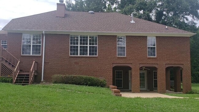 Foto del edificio - 350 Swindall Cir