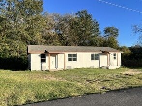 Building Photo - 1845 Fletcher St