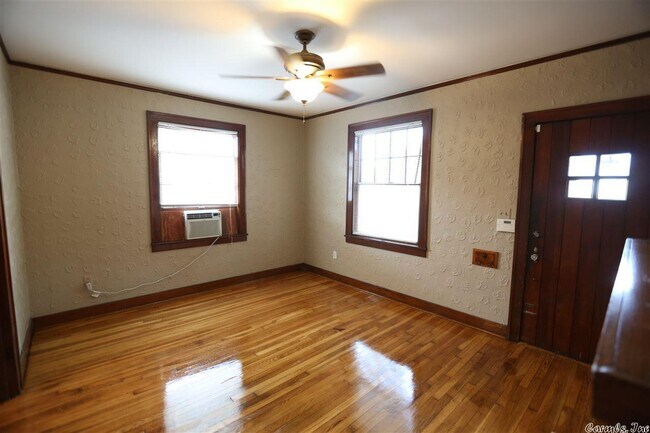 Foto del edificio - 301 Thayer St