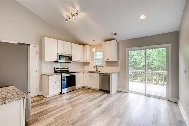 Building Photo - 332 Lone Tree Lane, Clover, SC, 29710