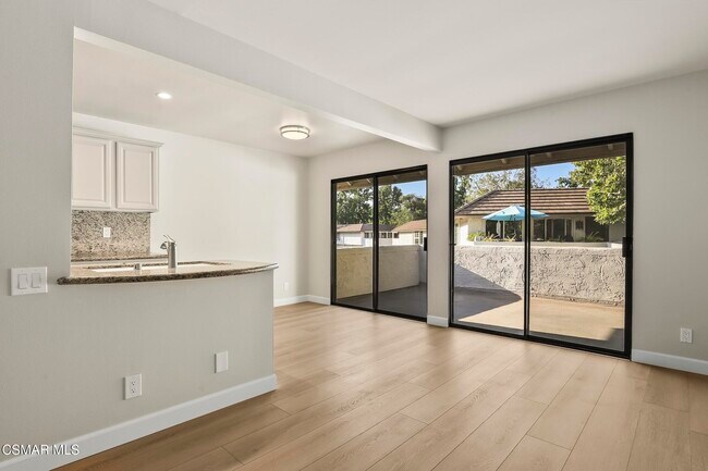 Foto del edificio - 1138 Landsburn Cir