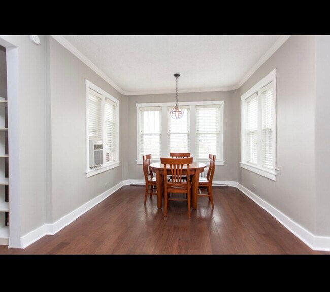 Foto del edificio - 647 W Sheridan Rd