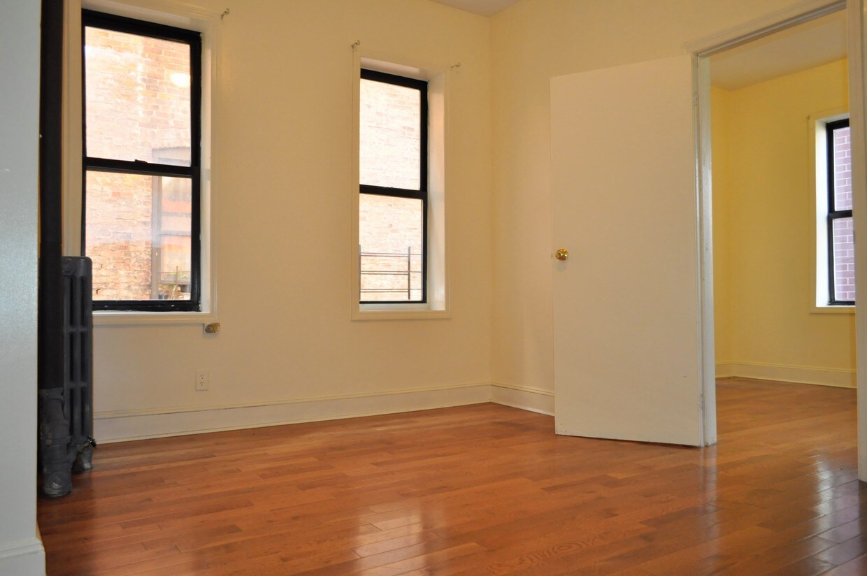 35 Graham Ave, Brooklyn, NY 11206 Apartments in Brooklyn, NY