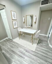 Interior Photo - Vista Del Sol Apartments