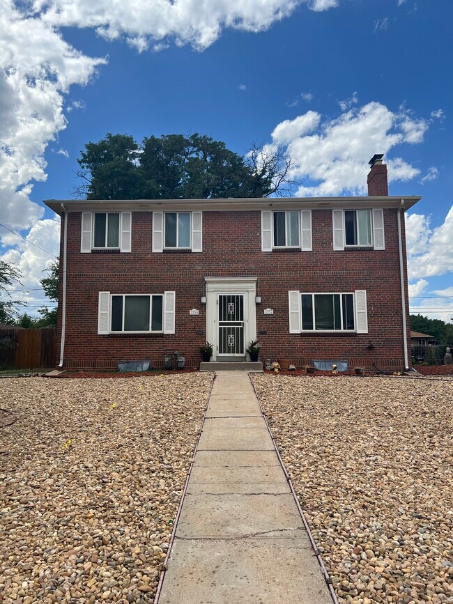 Building Photo - 3255 Bellaire St