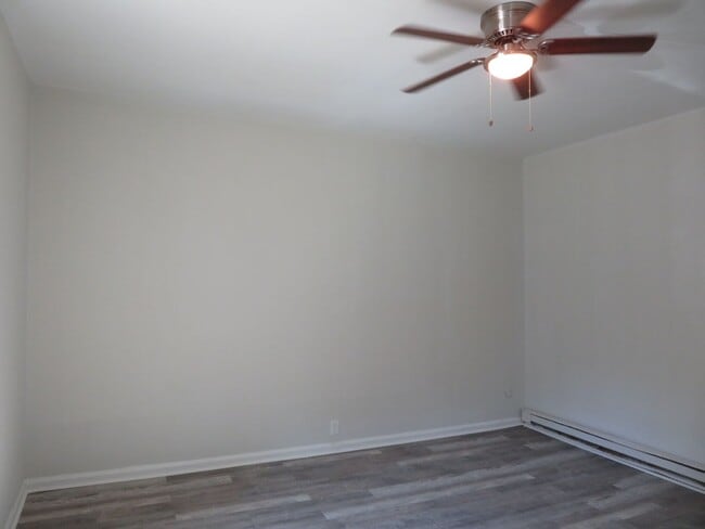 Building Photo - 615 Gilliam St