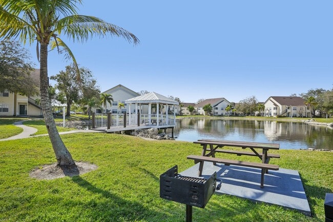 Foto del edificio - South Bay Plantation Apartments