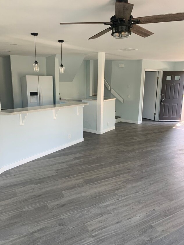 Primary Photo - Beautiful 2 Bed 2.5 Bath Condo Home in Poi...