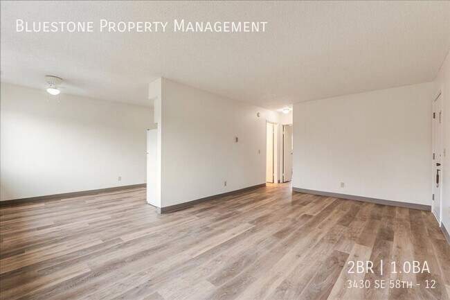 Foto del edificio - 3430 SE 58th-12