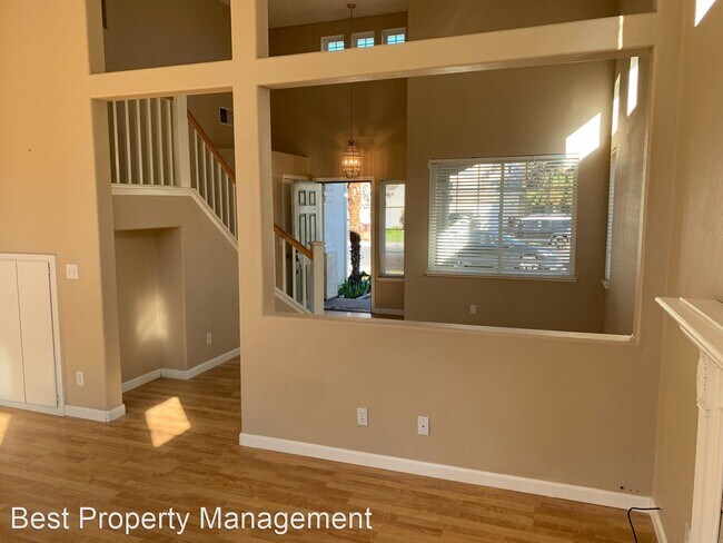 Building Photo - 3 br, 3 bath House - 1842 Highland Way