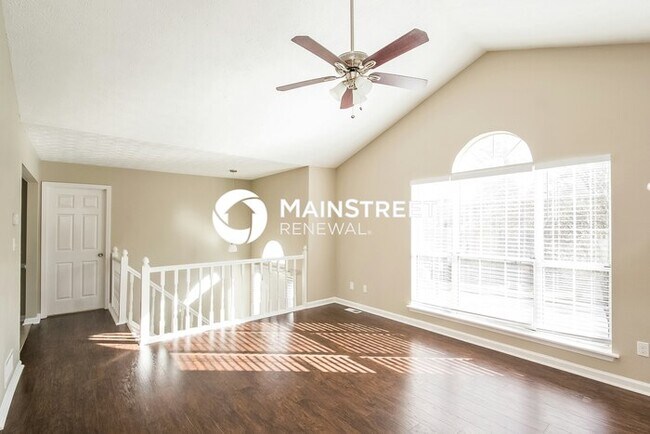 Building Photo - 3 Bedroom Pet-Friendly Home in Lithia Springs, GA with Main Street Renewal