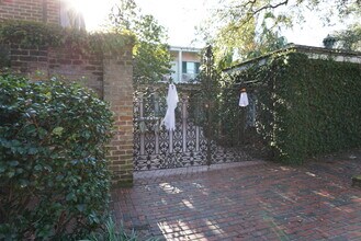 Building Photo - 253 N Jackson St