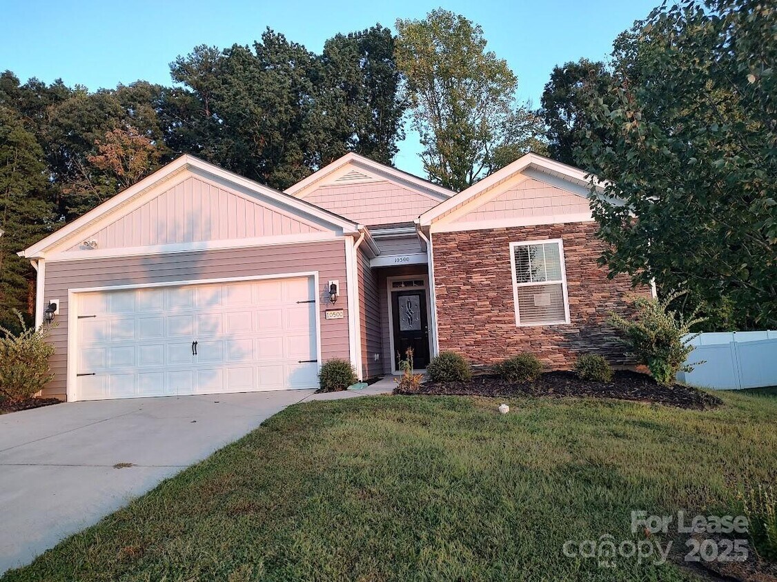 Foto principal - 10500 Bradstreet Commons Way
