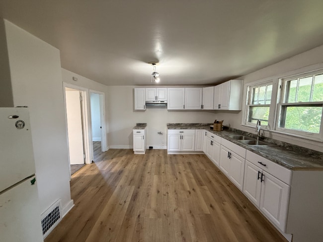 Foto del edificio - 1533 N 12th St