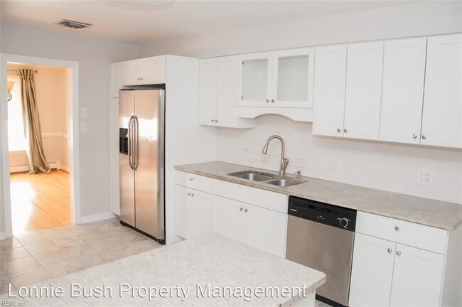 Foto del edificio - 2308 Broad Bay Rd