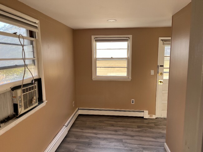 Foto del edificio - 38 Pitman Ave