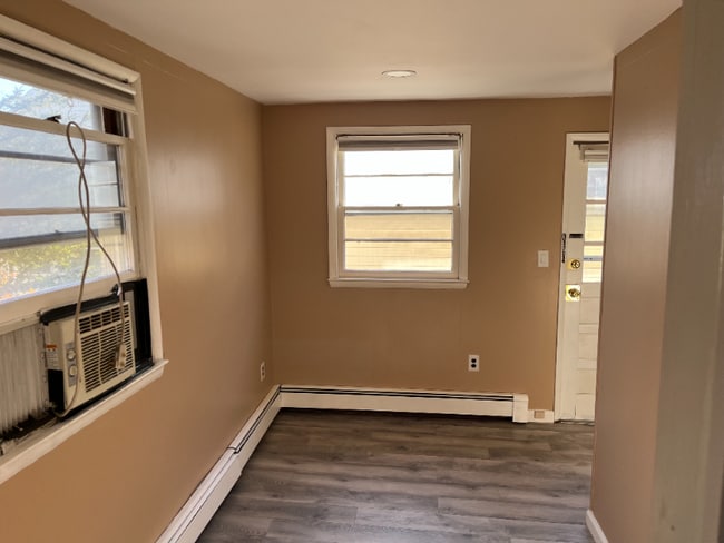 Building Photo - 38 Pitman Ave