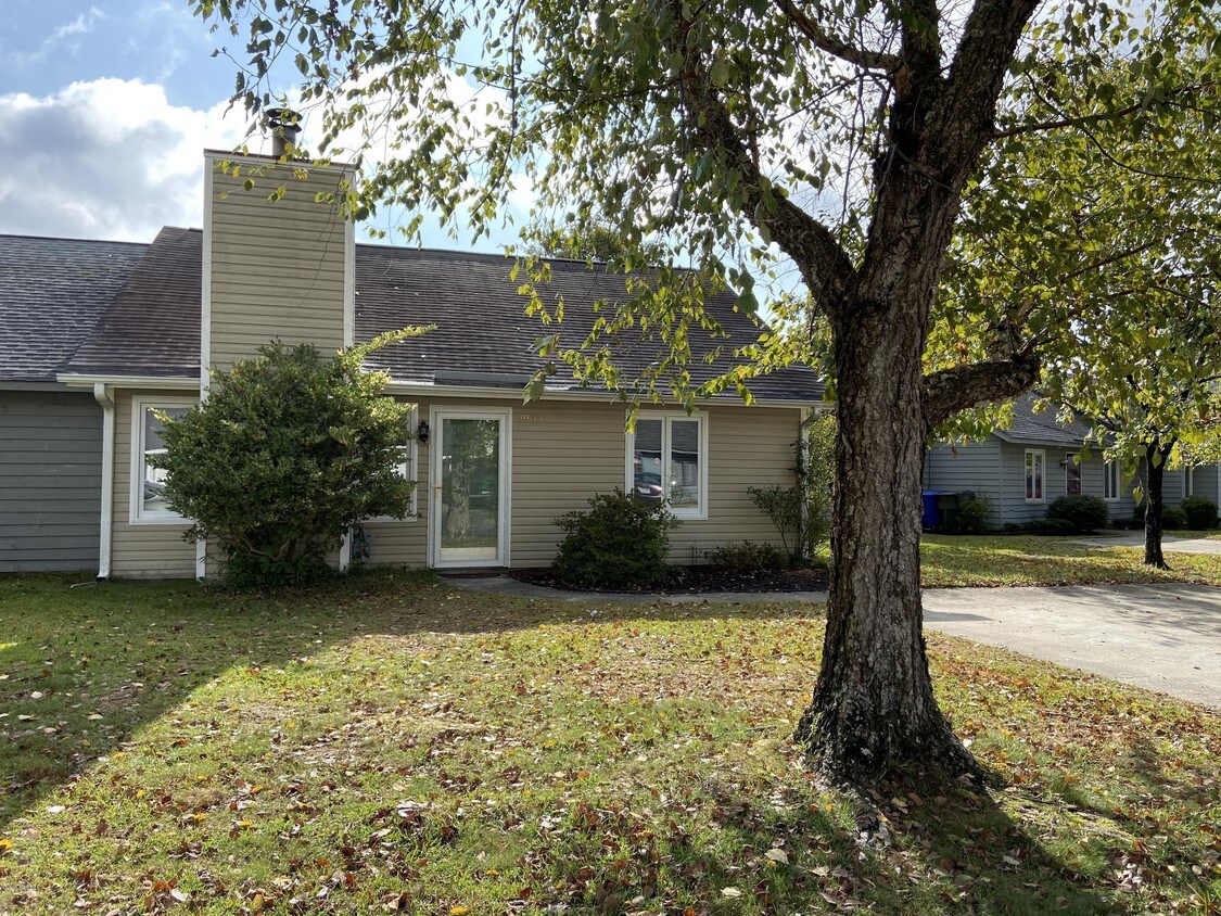 1903 Tiffany Dr, Greenville, NC 27858 Townhome Rentals in Greenville