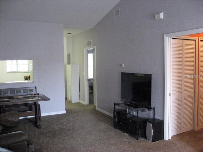 Foto del edificio - 8342 Bernwood Cove Loop