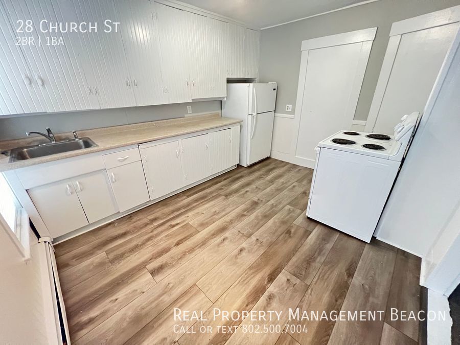 Foto principal - Lebanon, NH 2 Bedroom Apt $1675 heat included