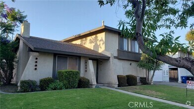 Building Photo - 1725 E Fairfield Ct