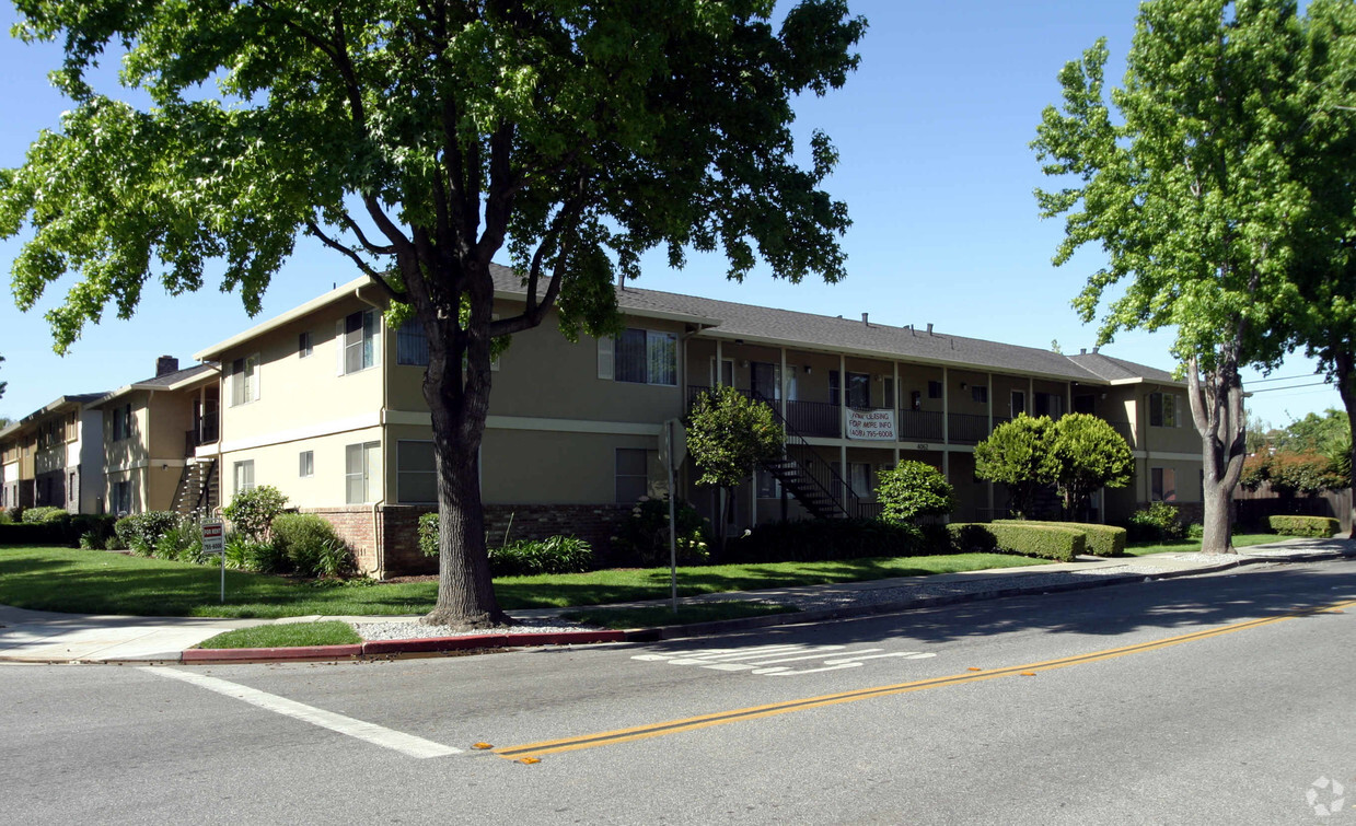 Primary Photo - Westwood Apartments