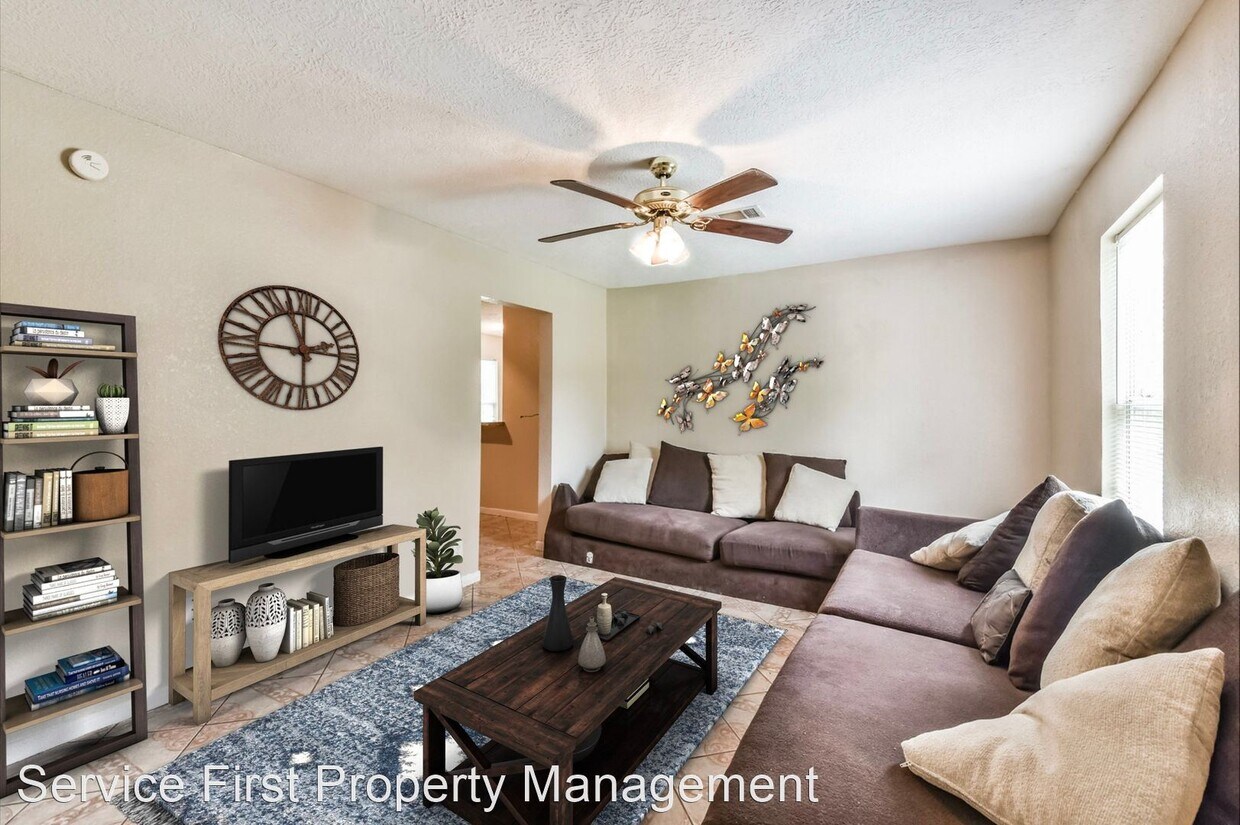 Primary Photo - 3 br, 1 bath House - 1885 E Lucas Dr