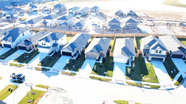 Foto del edificio - 16140 Sepia Manor St