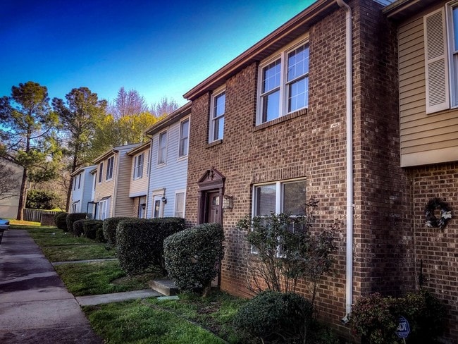 Building Photo - 7610 Holly Grove Ct