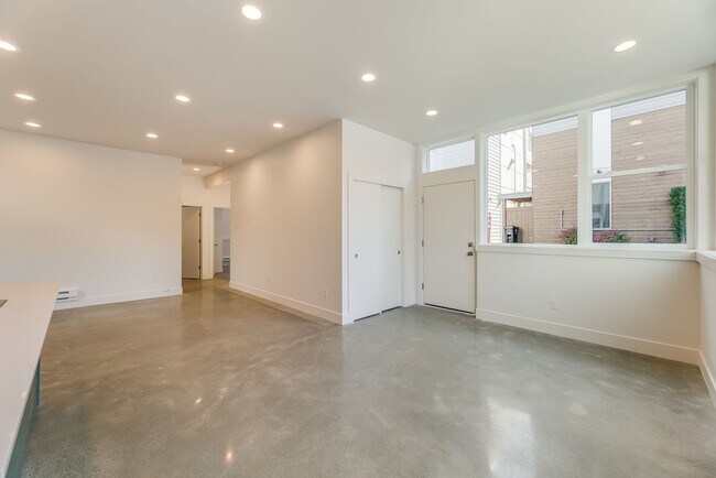 Foto del edificio - 1414 20th Ave