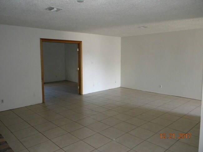 Building Photo - 5400 Del Monte Ave