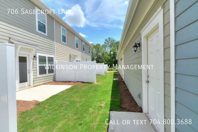 Foto del edificio - 706 Sagecroft Ln