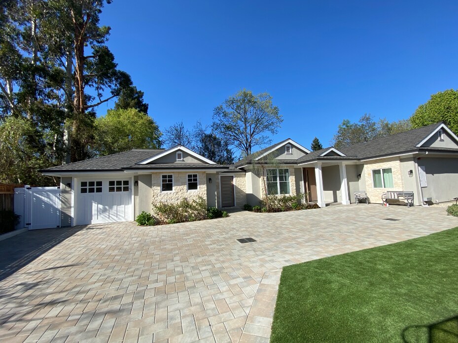 Front of Home - 434 Knoll Dr