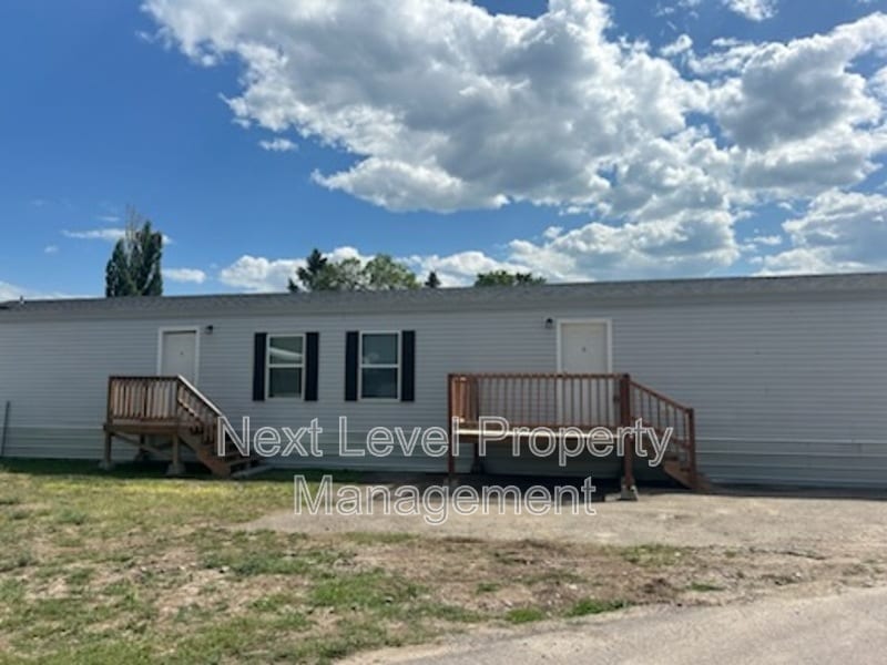 Foto principal - 2115 U.S. Hwy 2 E