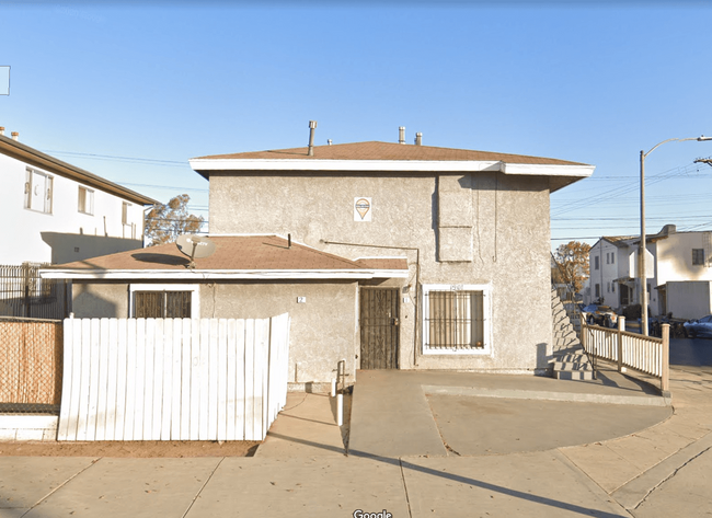 Foto del edificio - 1901 W Florence Ave