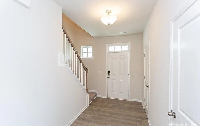 Building Photo - 263 Streamliner Blvd