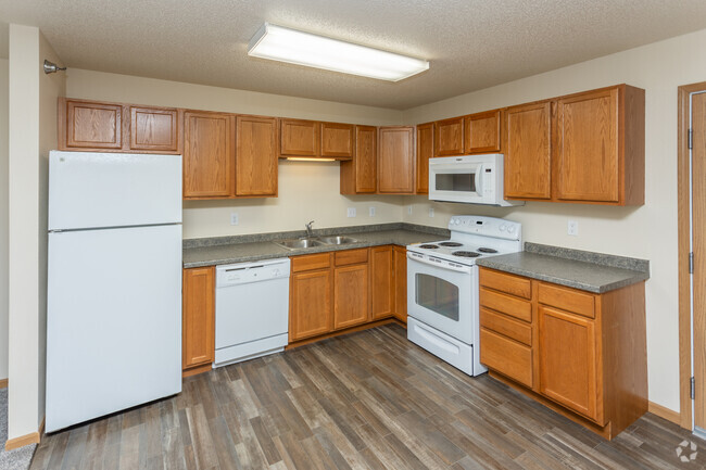 2BR, 2BA - 1010 – 1068SF - Cocina - Country Meadows Apartments