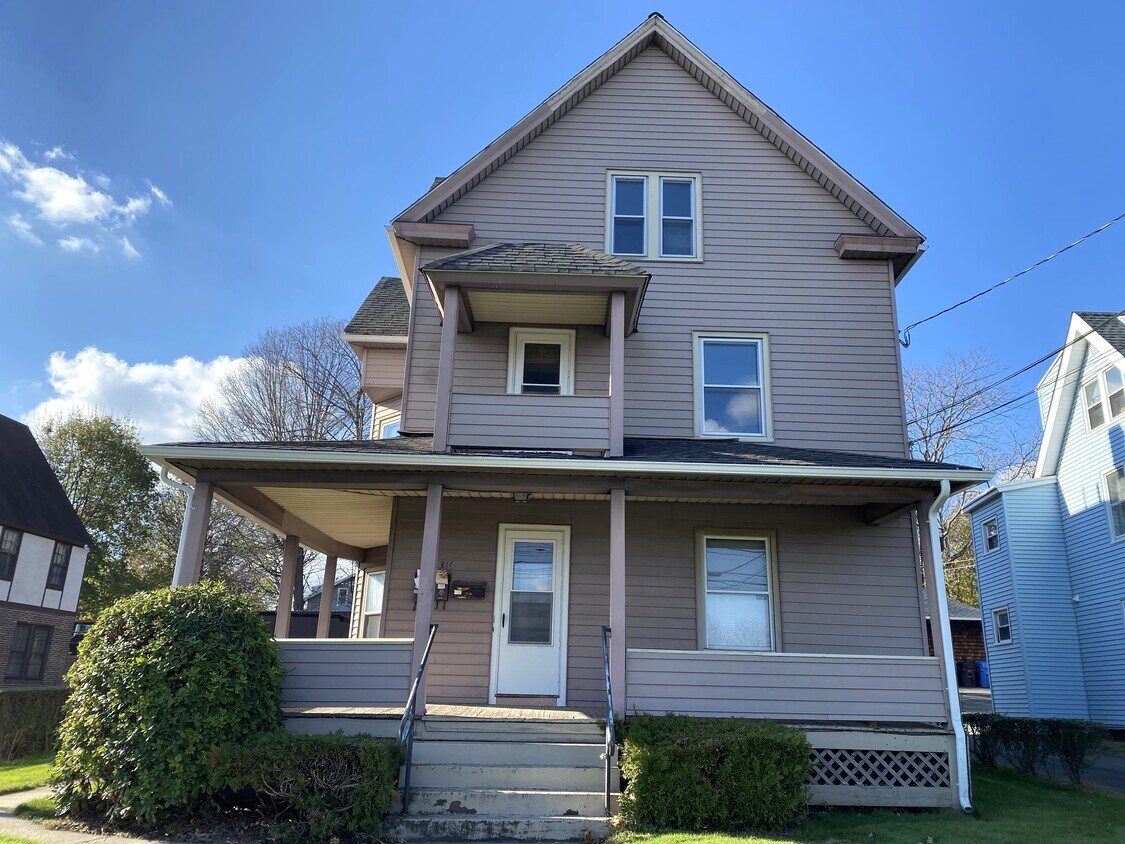 Foto principal - 1310 Stanley St