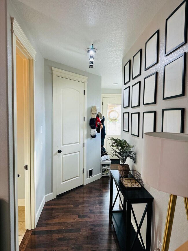Foto del edificio - Charming Home in Great Location