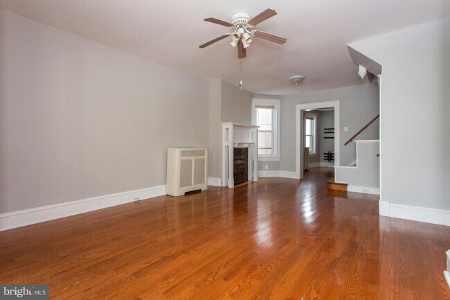 Building Photo - 5003 Chester Ave