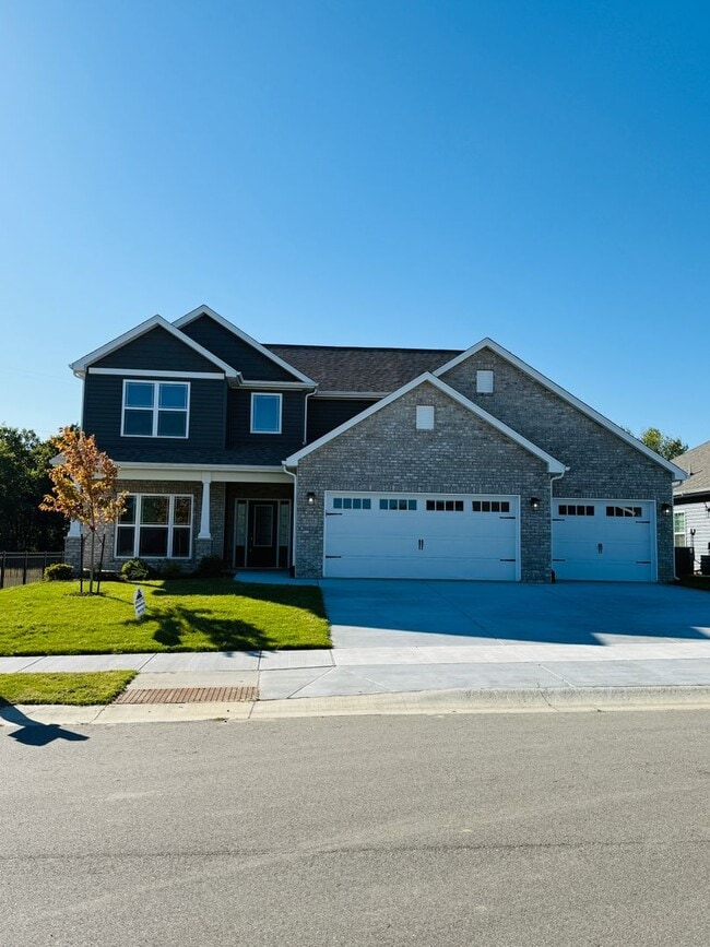 Spacious 4-Bedroom Single-Family Home in W... - Spacious 4-Bedroom Single-Family Home in W...