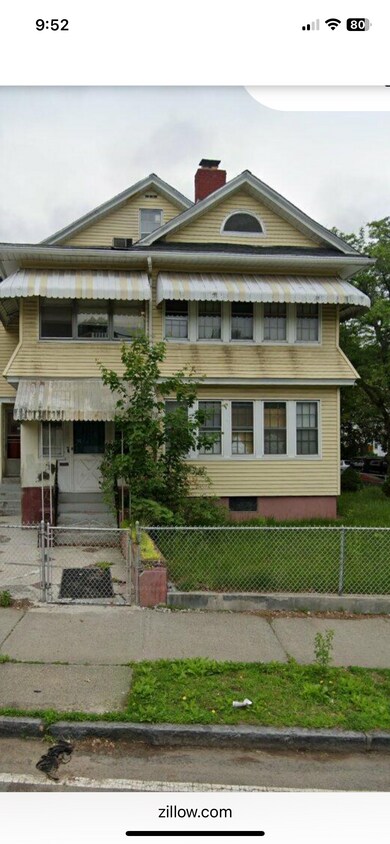 Foto principal - 572 Dickinson St