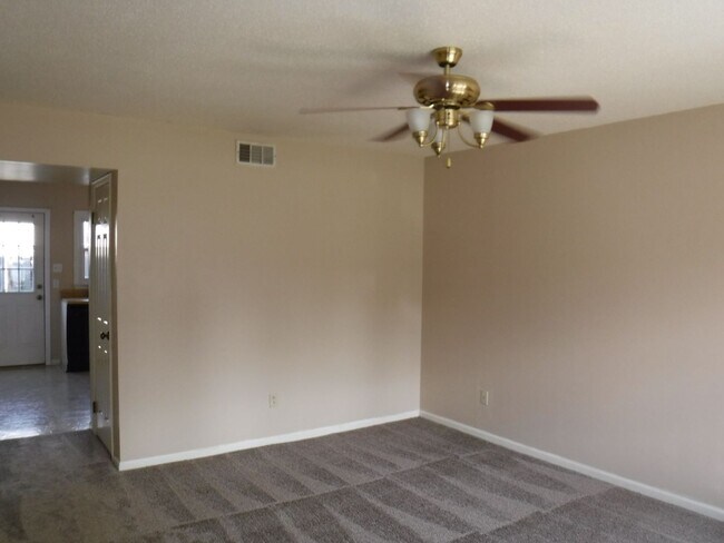 Foto del edificio - 203 Persse St