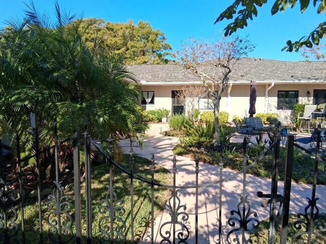 Foto del edificio - 7737 Eureka Dr