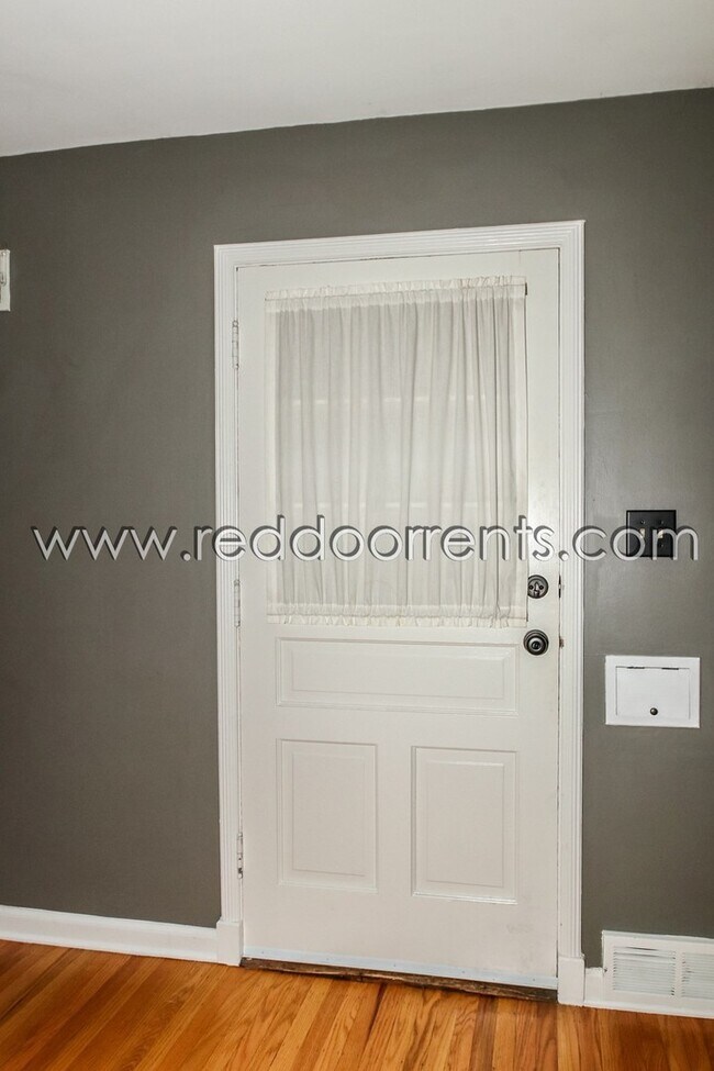 Foto del edificio - Luxury Butler Area  Living - Short and Lon...