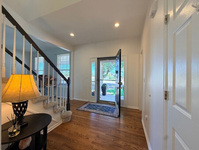 Foto del edificio - Beautiful, Spacious Home in Highlands Ranch