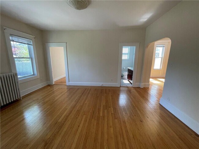 Building Photo - 26 Ayrault St