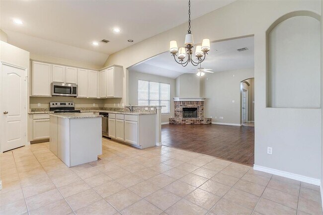 Foto del edificio - 4244 Summersweet Ln