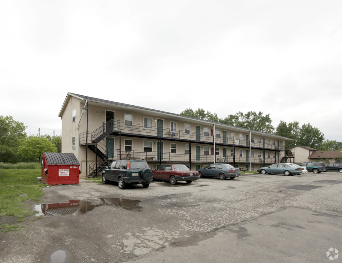 Primary Photo - 320 S Grener Ave