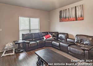 Building Photo - 5926 Ivans Farm
